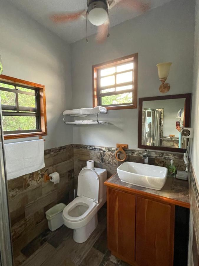 Hidden Treasure Vacation Home Blue Bay Cottage كاي كولكر المظهر الخارجي الصورة