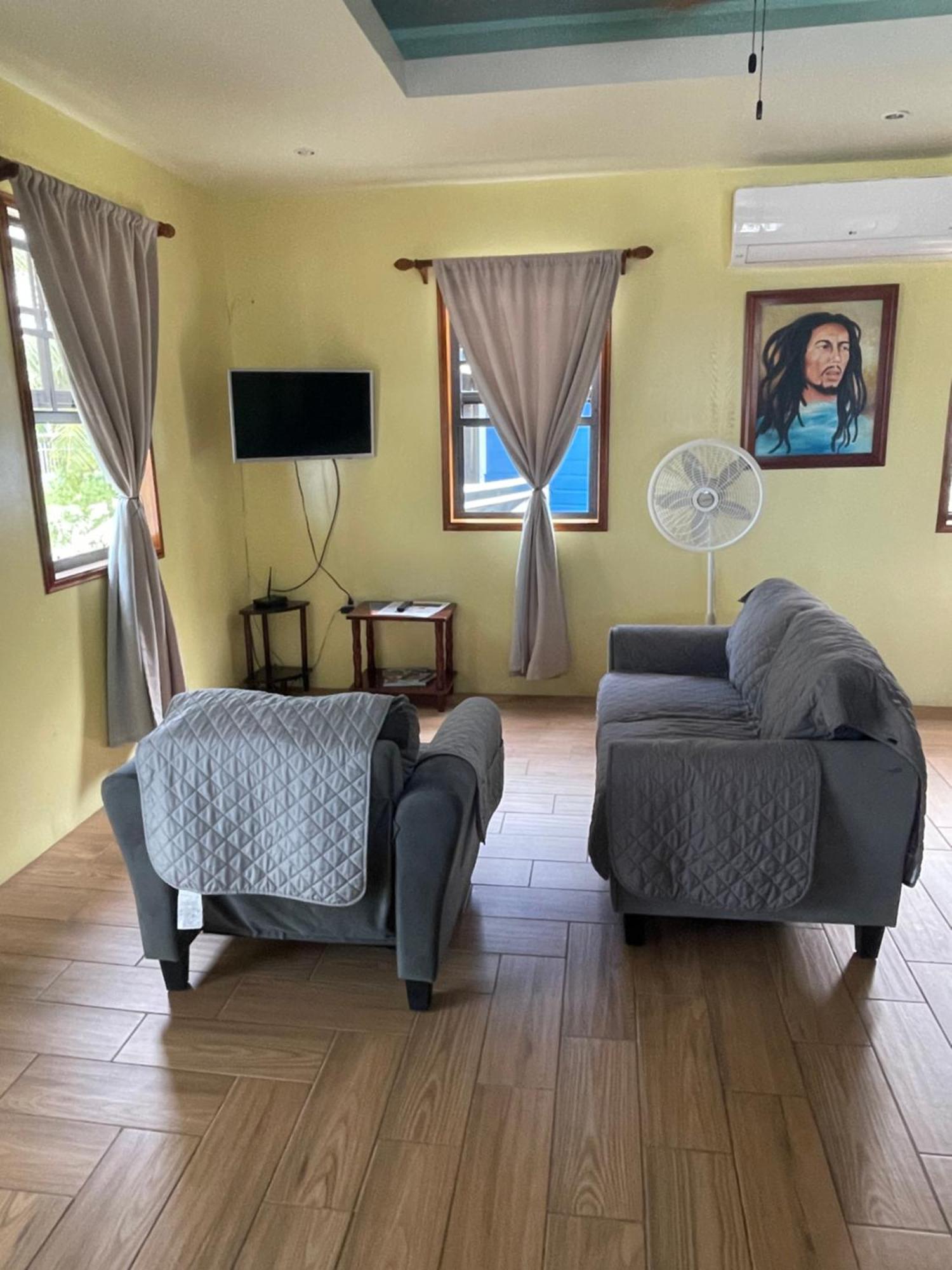 Hidden Treasure Vacation Home Blue Bay Cottage كاي كولكر المظهر الخارجي الصورة